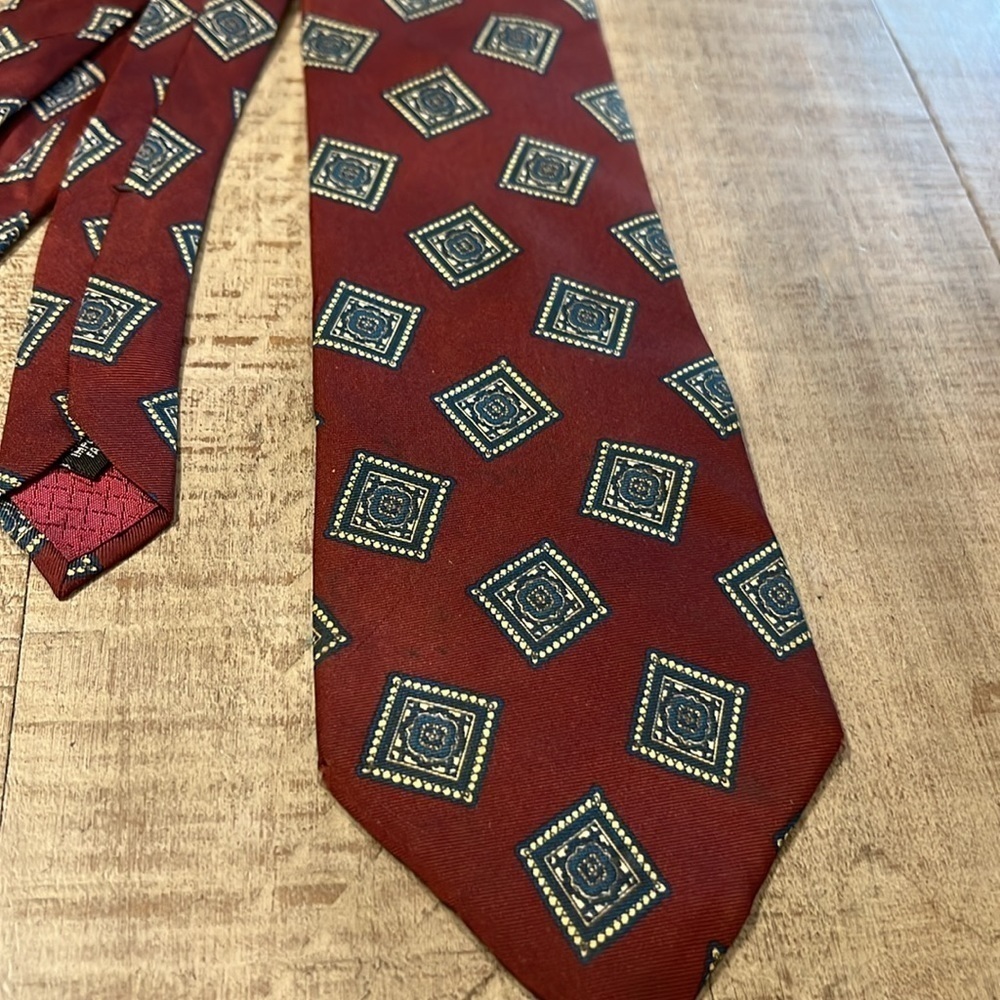 Men’s used Christian Dior tie - Picture 5 of 6
